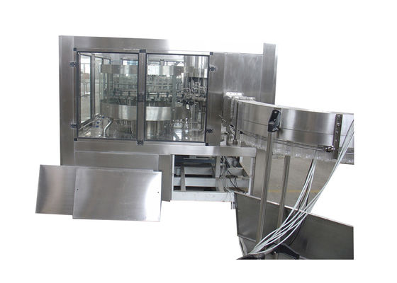 China 5000-30000BPH spoelende het Vullen het Afdekken Machine leverancier