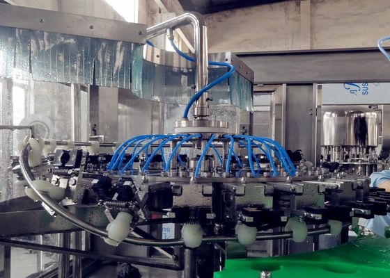 Gemakkelijk stel de Vullende Machineplc van de Flesje Vloeibare Drank Controle 3 in 1 Water het Vullen Machine in werking leverancier